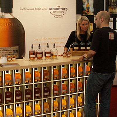 A photo of a display stand promoting The Glenrothes whisky at our Whisky Live Glasgow event 2005. RSAN produced the event, managing all pre-production for the installation in Glasgow’s George Square and producing daily activations during the event.
